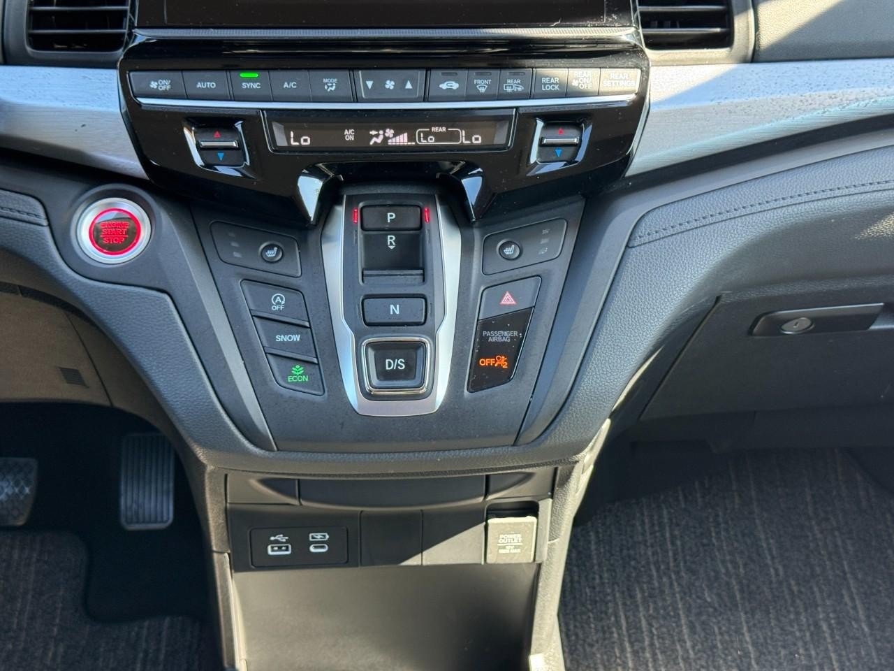 Used 2025 Honda Odyssey EX-L image 16