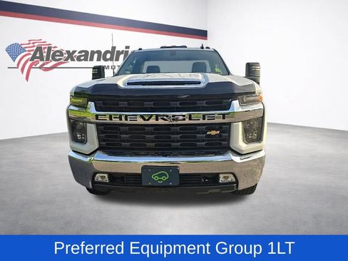 Used 2020 Chevrolet Silverado 3500 LT w/ Convenience Package AWD/4WD image 2