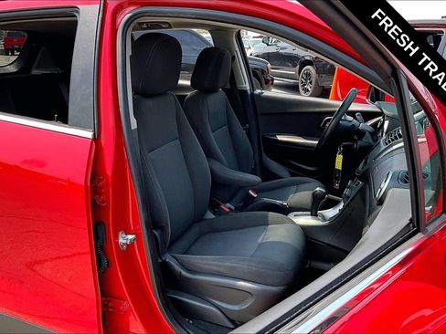 Used 2015 Chevrolet Trax LT w/ LT Sun and Sound Package FWD image 28