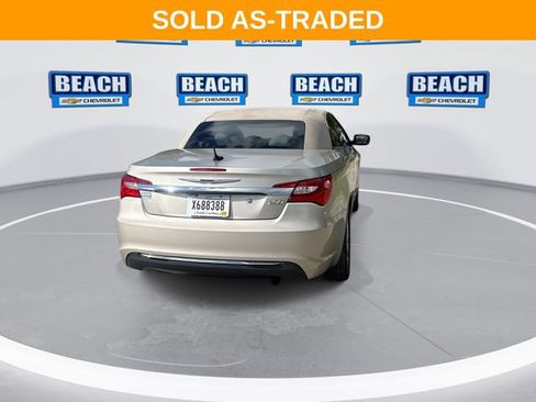 Used 2013 Chrysler 200 Touring FWD image 7