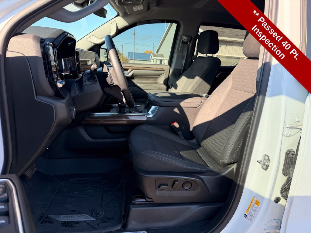 Used 2023 Chevrolet Silverado 1500 RST w/ Convenience Package II AWD/4WD image 15