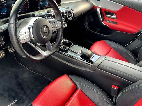 Used 2022 Mercedes-Benz CLA 250 image 14