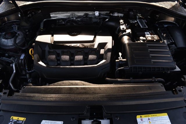 Certified 2023 Volkswagen Tiguan SE R-Line AWD/4WD image 27