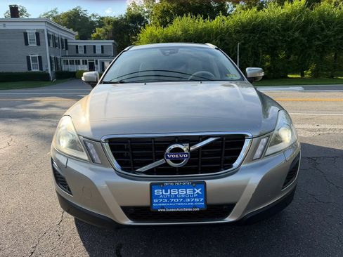 Used 2013 Volvo XC60 T6 AWD/4WD image 2