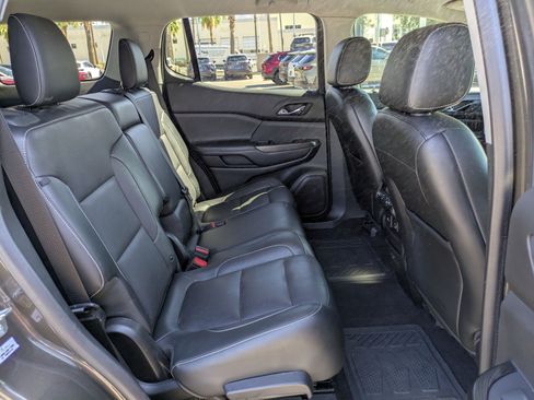 Used 2019 GMC Acadia SLT FWD image 27