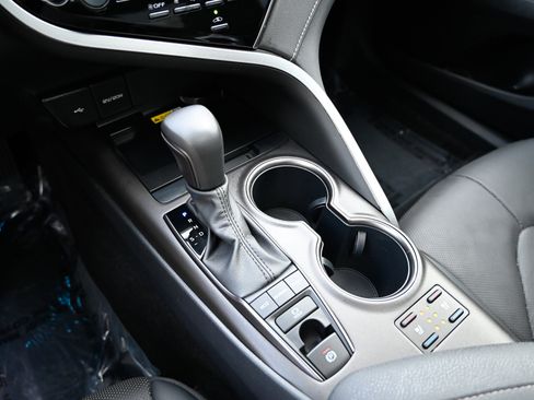Used 2023 Toyota Camry XSE w/ Navigation Package FWD image 28