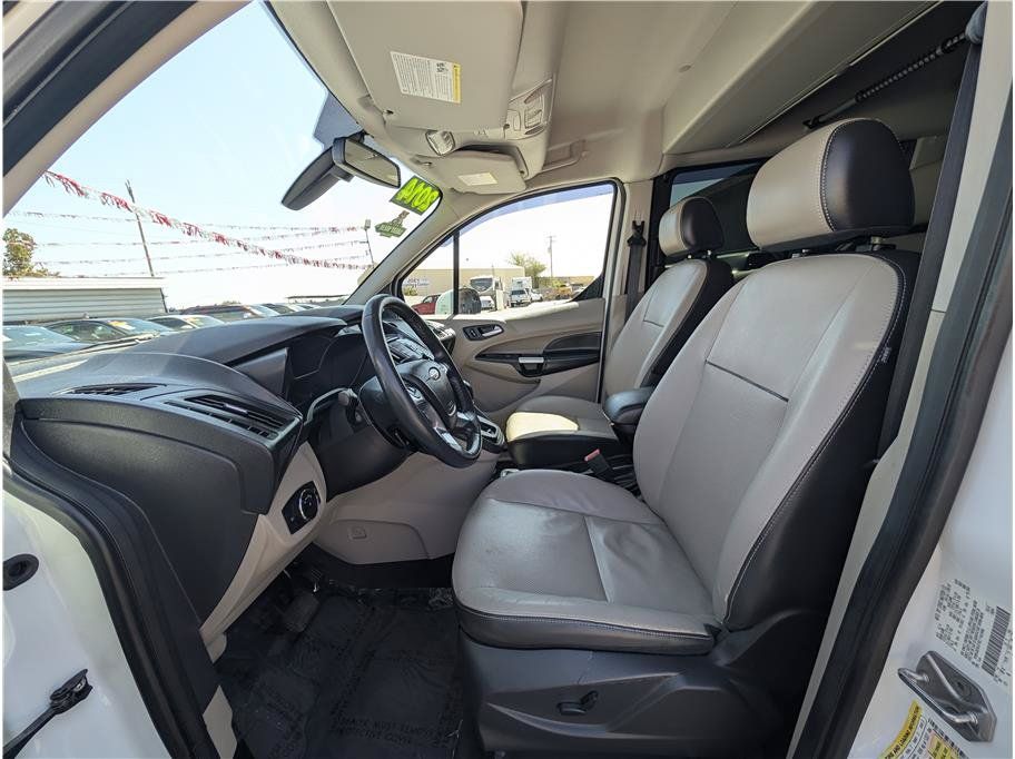 Used 2014 Ford Transit Connect Titanium FWD image 9