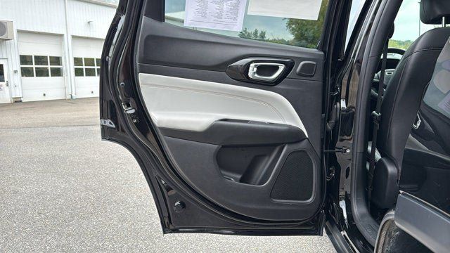 Certified 2024 Jeep Compass Limited w/ Sun and Sound Group AWD/4WD image 26