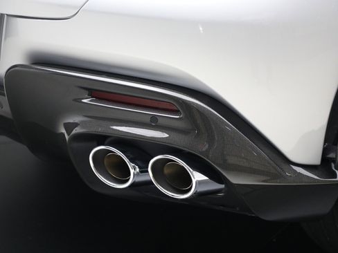 Certified 2024 Ferrari Purosangue image 32