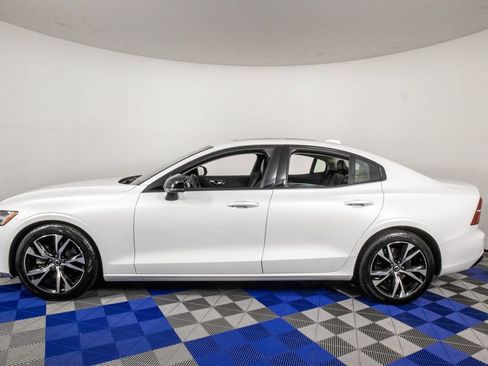 Used 2025 Volvo S60 B5 Core FWD image 8