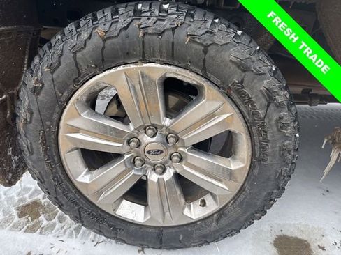 Used 2018 Ford F150 Lariat w/ Equipment Group 502A Luxury image 11