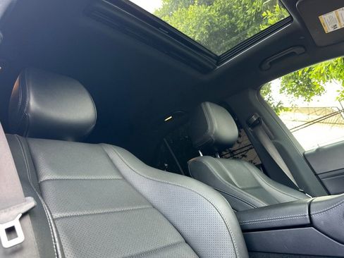Used 2021 Mercedes-Benz GLE 350 4MATIC image 18