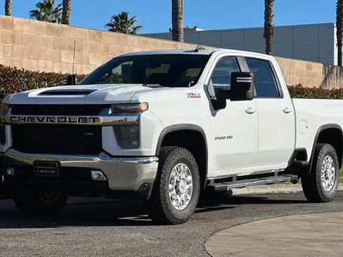 Used 2023 Chevrolet Silverado 2500 LT w/ Convenience Package image 8