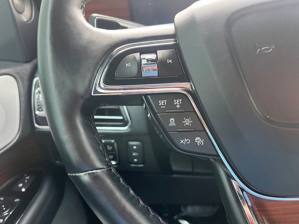 Certified 2024 Lincoln Navigator L Reserve AWD/4WD image 30
