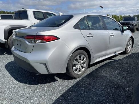 Certified 2024 Toyota Corolla LE FWD image 5