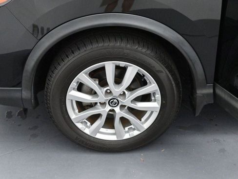 Used 2020 Nissan Rogue Sport SV w/ Technology Package FWD image 33
