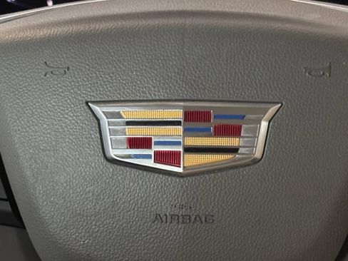 Used 2018 Cadillac XT5 Luxury w/ Driver Awareness Package FWD image 13