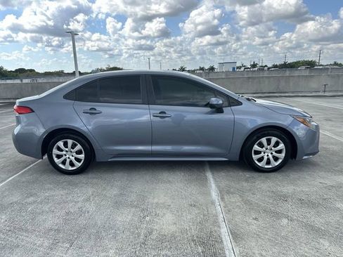 Used 2024 Toyota Corolla LE image 31