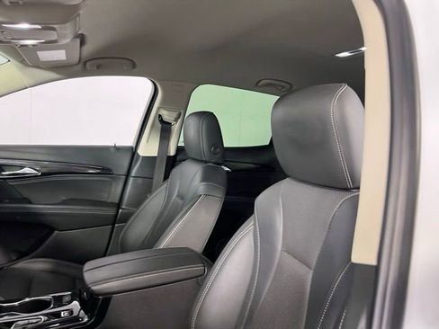 Used 2023 Buick Envision Essence image 29