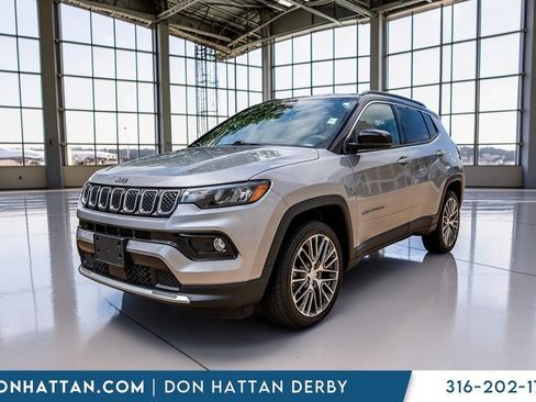 Used 2023 Jeep Compass Limited w/ Elite Group AWD/4WD image 29