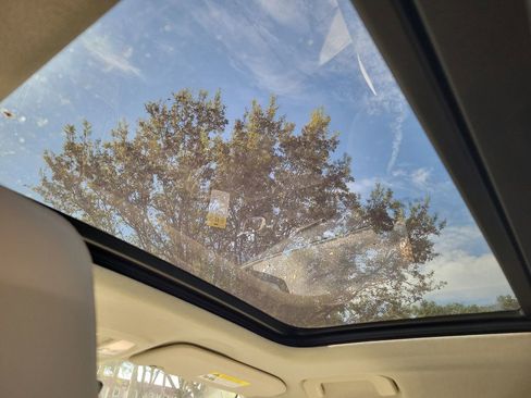 New 2026 Volvo XC40 B5 Plus w/ Protection Package Premier image 6