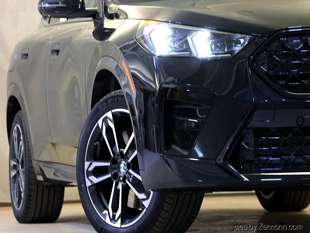 Used 2026 BMW X2 xDrive28i w/ Technology Package AWD/4WD image 4