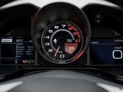 Used 2019 Ferrari Portofino image 80