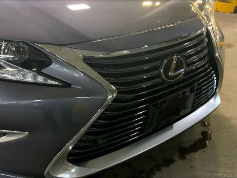 Used 2018 Lexus ES 350 image 29