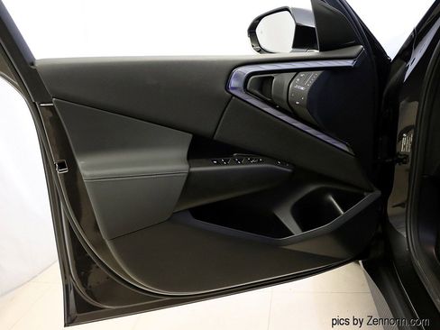 Used 2025 BMW X3 xDrive30i w/ Convenience Package image 22