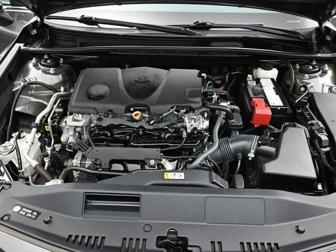 Used 2022 Toyota Camry SE image 30