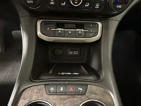 Used 2023 GMC Acadia Denali w/ Black Diamond Edition AWD/4WD image 22