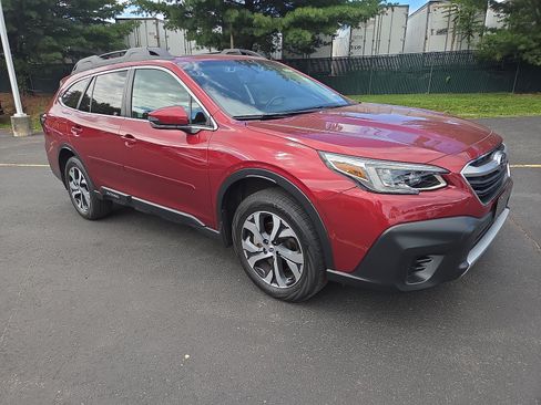 Used 2022 Subaru Outback Limited AWD/4WD image 1