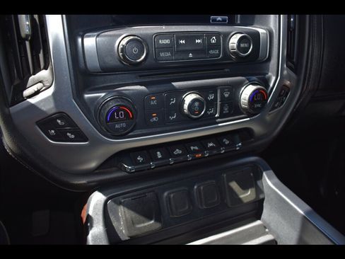 Used 2018 GMC Sierra 1500 SLT w/ Texas SLT Premium Package AWD/4WD image 12