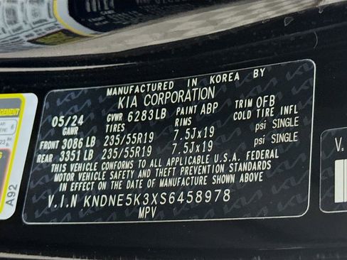 Used 2025 Kia Carnival SX FWD image 38