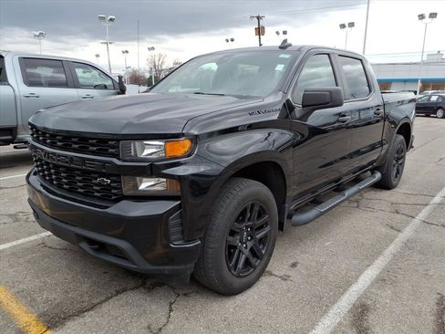 Used 2022 Chevrolet Silverado 1500 Custom w/ Rally Edition image 2