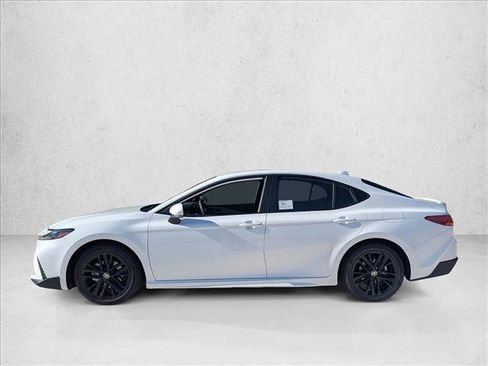 New 2026 Toyota Camry SE image 5