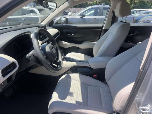 Used 2023 Honda HR-V LX image 14