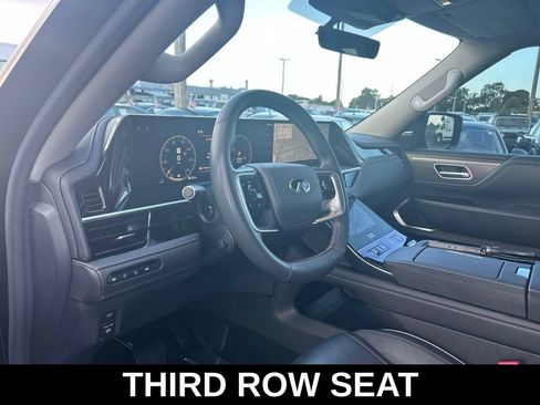 Used 2025 INFINITI QX80 Luxe RWD image 12
