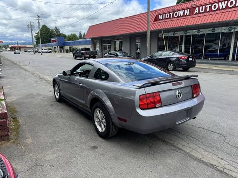 Used 2006 Ford Mustang Coupe RWD image 4