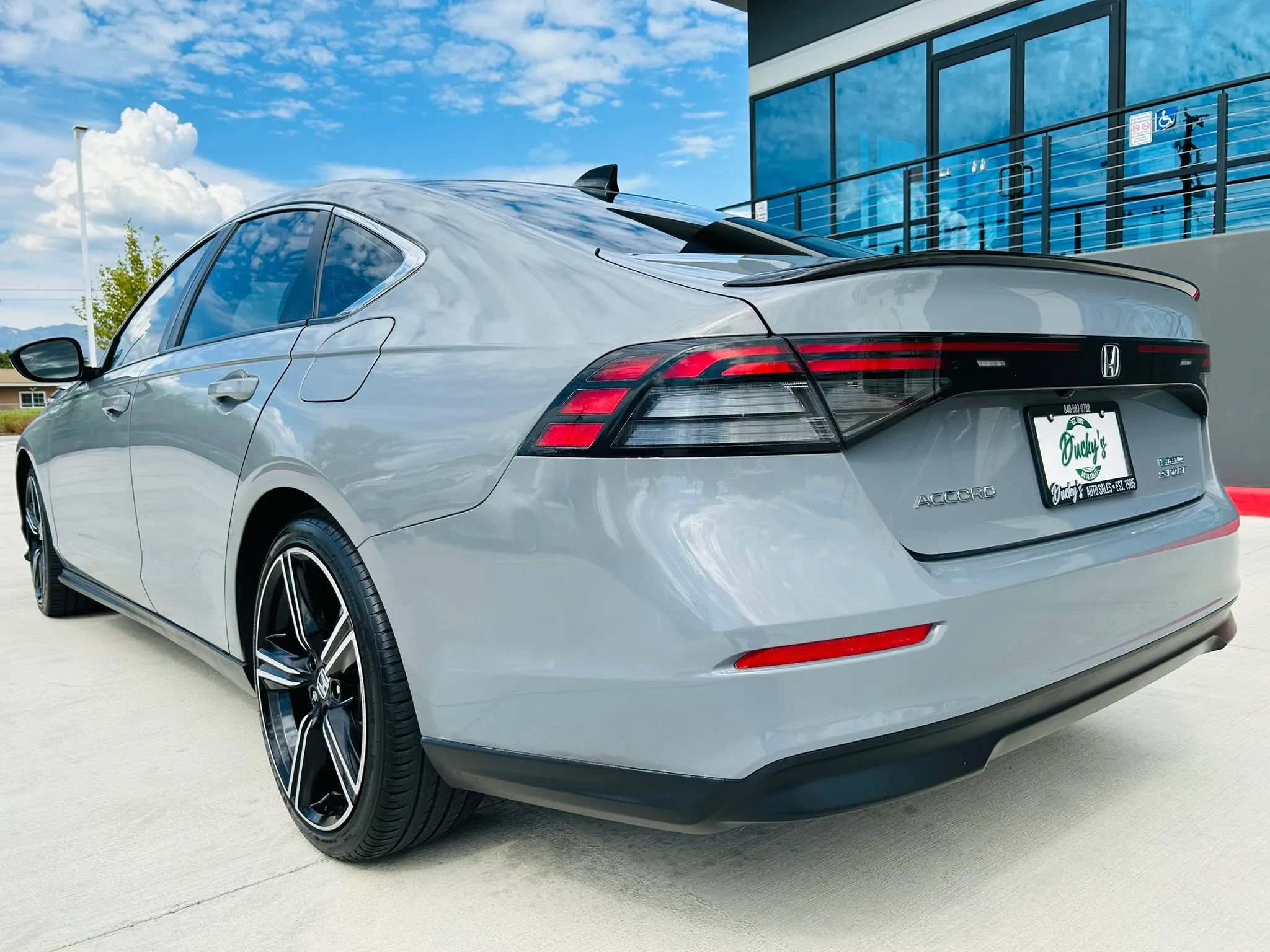 Used 2025 Honda Accord Sport image 6