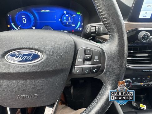 Used 2020 Ford Escape Titanium AWD/4WD image 19