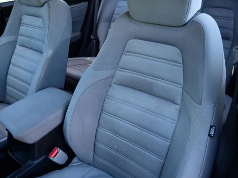 Used 2019 Honda CR-V LX image 11