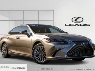 Used 2021 Lexus ES 300h w/ Luxury Package image 1