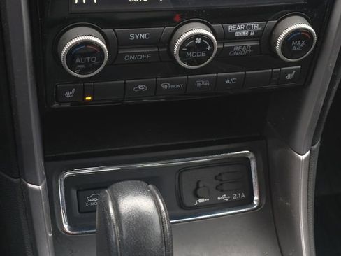 Used 2020 Subaru Ascent Premium w/ Convenience Package image 22