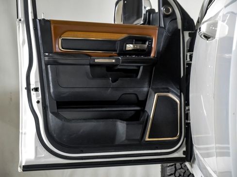 Used 2022 RAM 3500 Limited image 35