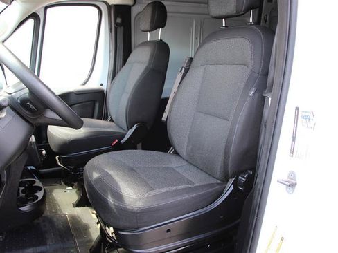 Used 2023 RAM ProMaster 2500 FWD image 9