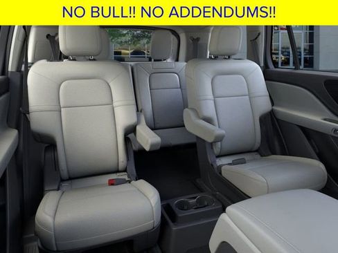 New 2026 Lincoln Aviator 2WD image 12