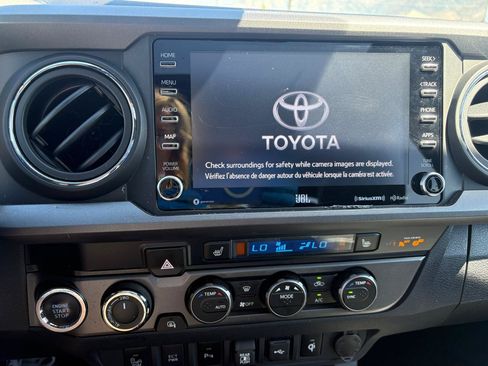 Used 2023 Toyota Tacoma TRD Off-Road w/ TRD Premium Off Road Package AWD/4WD image 14