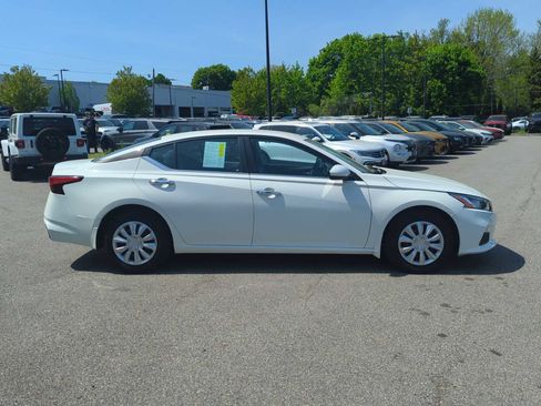 Used 2021 Nissan Altima 2.5 S FWD image 7