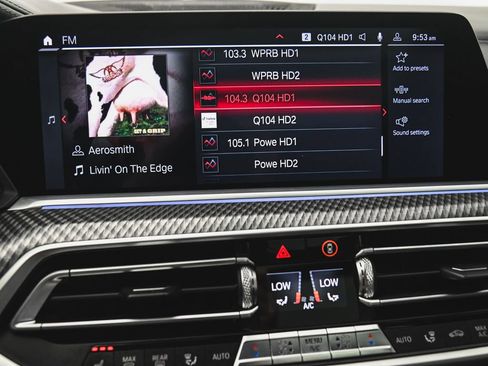 Used 2021 BMW X6 M AWD/4WD image 19